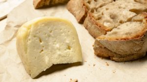 Lee más sobre el artículo Dónde comprar queso gallego o licores gallegos
