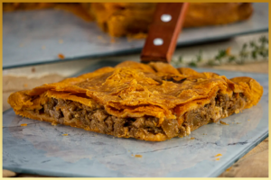 Empanada de Cerdo con Manzana